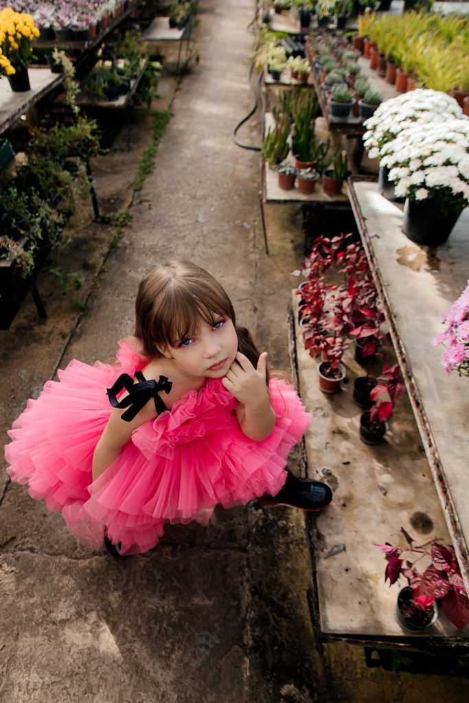 Each photo is a meeting of two worlds: the fragile childlike grace and the harsh geometry of the city. Little princesses, as if they had accidentally wandered into the world of empty garden, transform gray walls magical decorations and the photographer Evgeniya quickly captures every moment of this unusual fairy tale. 

Photo: @efimova_photo_life
Agency: Efimova Model Agency